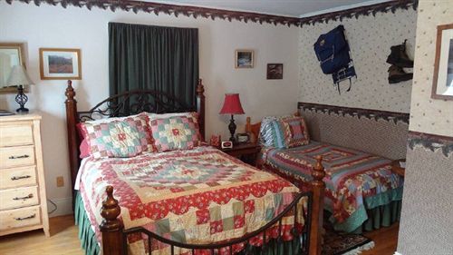 The Young House Bed And Breakfast Millinocket Luaran gambar