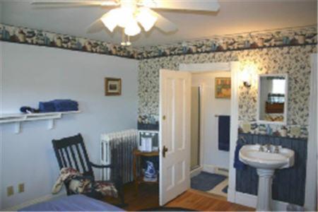 The Young House Bed And Breakfast Millinocket Bilik gambar